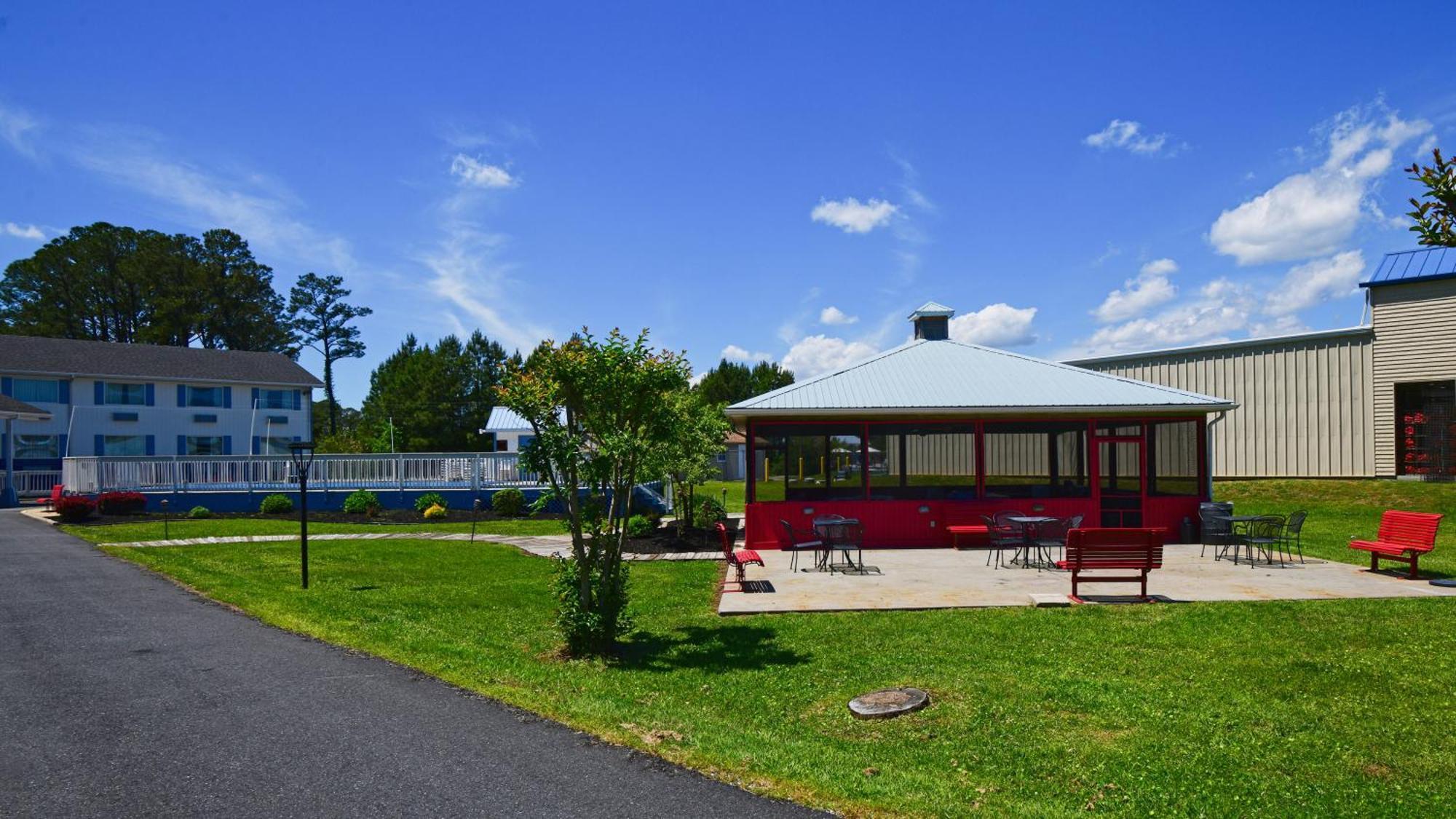 Days Inn By Wyndham Chincoteague Island Exterior photo